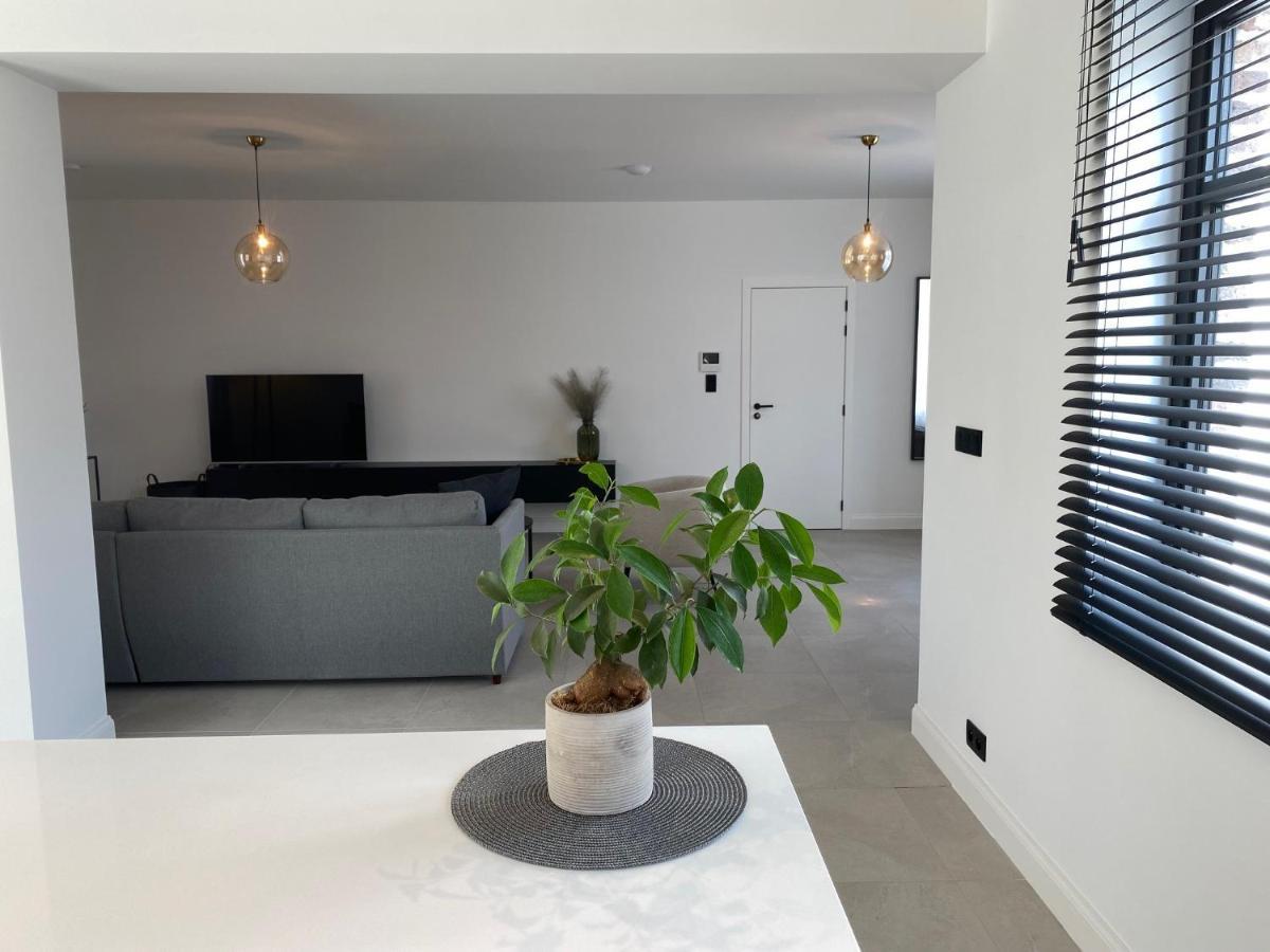 Luna Logies Lanaken Exteriér fotografie